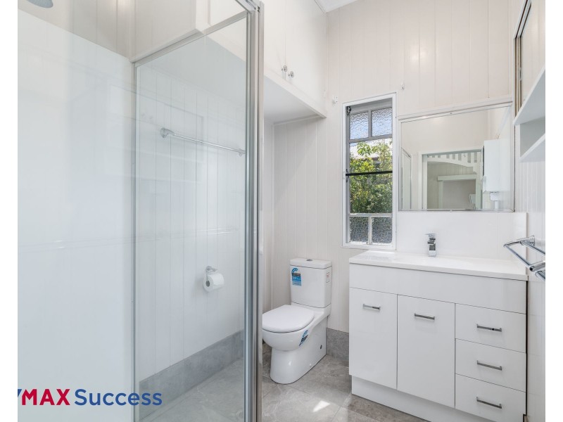 193 Campbell Street, Newtown QLD 4350