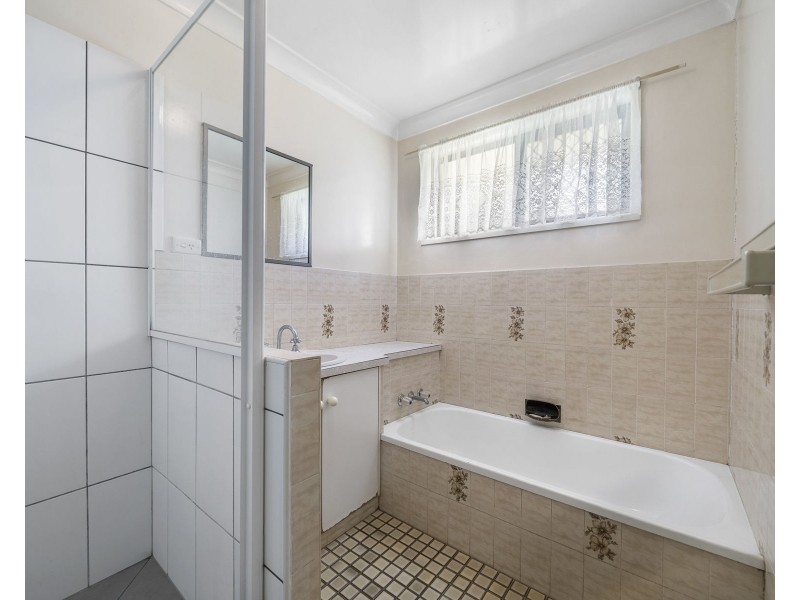 7 Cabarita Crescent, Glenvale QLD 4350