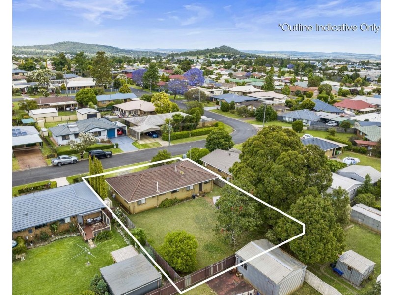 7 Cabarita Crescent, Glenvale QLD 4350