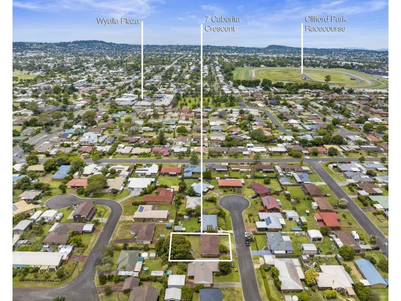 7 Cabarita Crescent, Glenvale QLD 4350