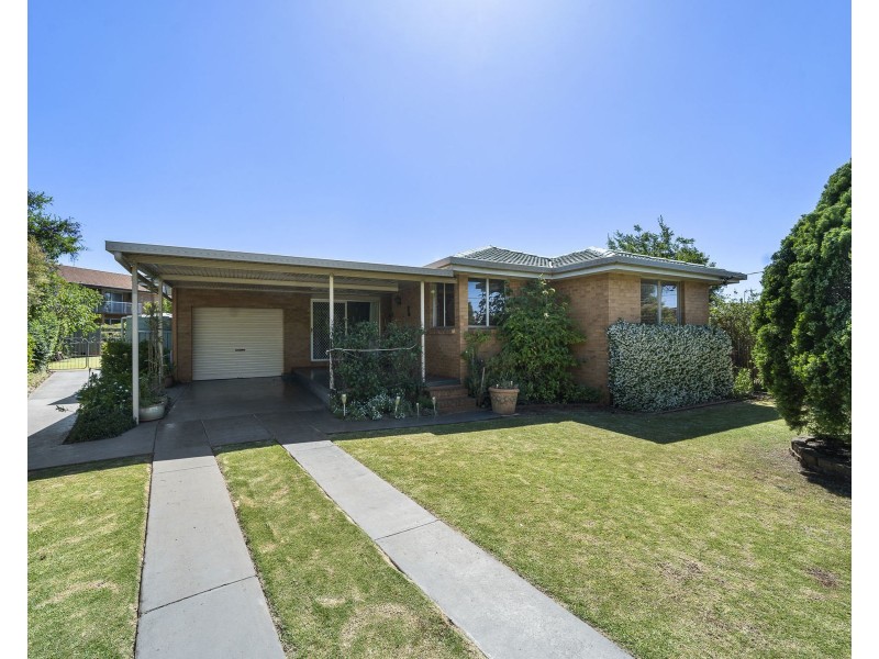 28 Perina Street, Wilsonton QLD 4350