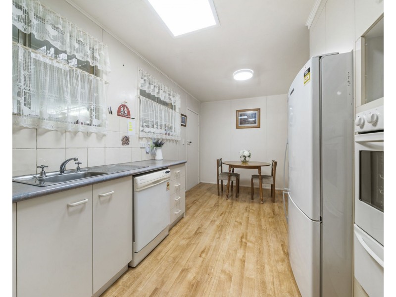 28 Perina Street, Wilsonton QLD 4350