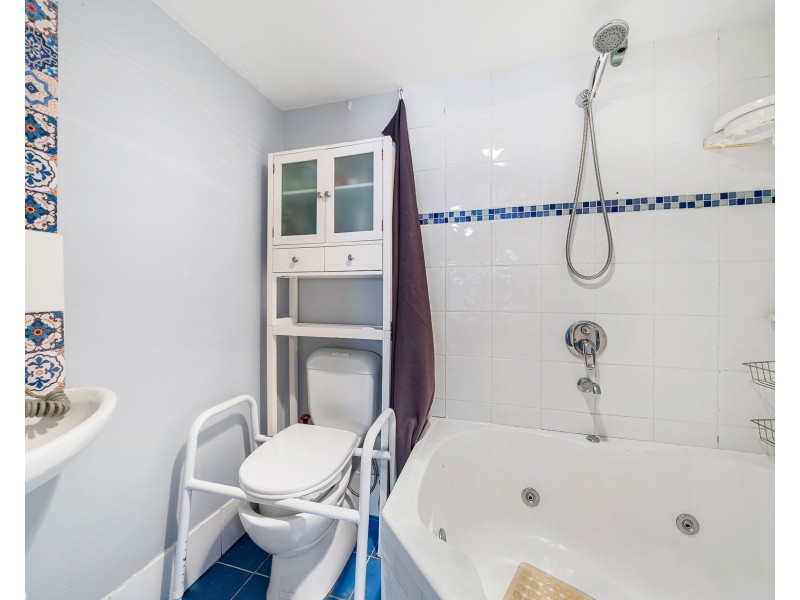 91 Kearney Street, Kearneys Spring QLD 4350