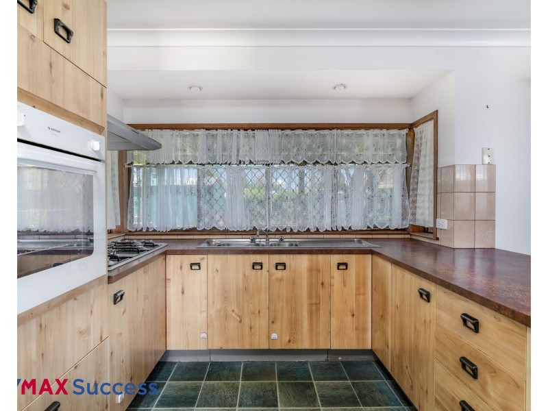 7 Mahogany Street, Newtown QLD 4350