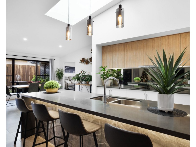 56 O’Neill Circuit, Kearneys Spring QLD 4350