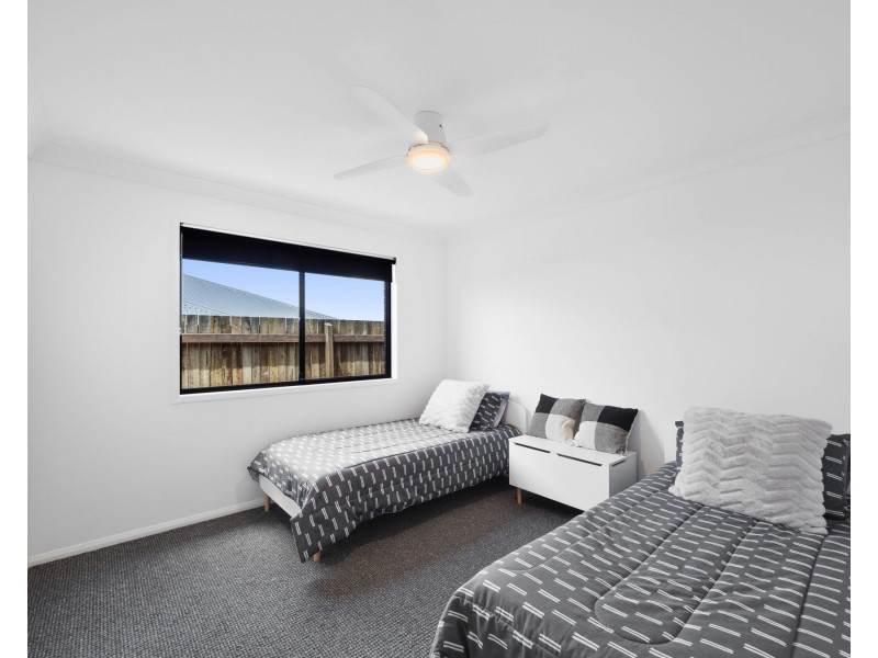 56 O’Neill Circuit, Kearneys Spring QLD 4350