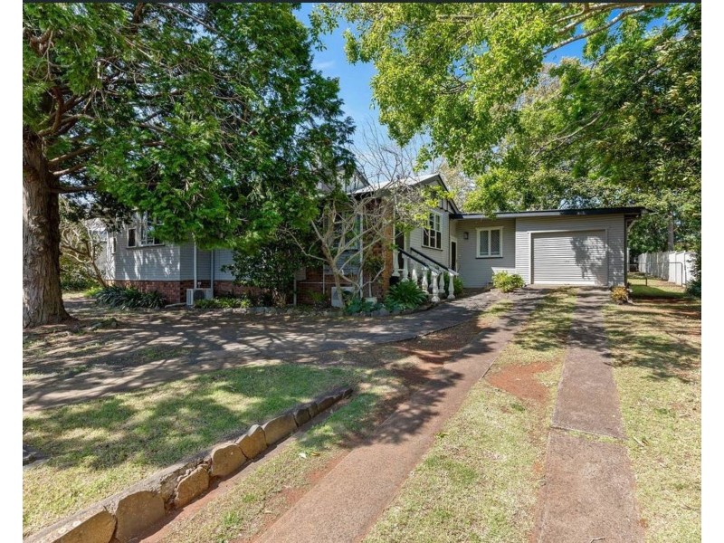 22 High Street, Rangeville QLD 4350