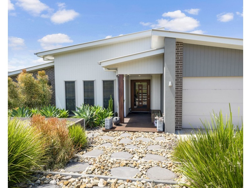 30 Sunshine Way, Kingsthorpe QLD 4400