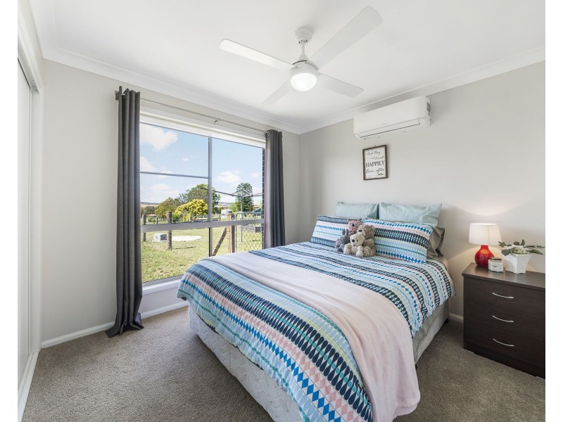 30 Sunshine Way, Kingsthorpe QLD 4400