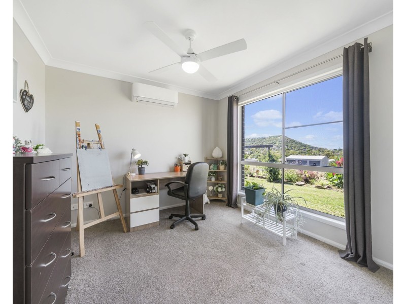 30 Sunshine Way, Kingsthorpe QLD 4400