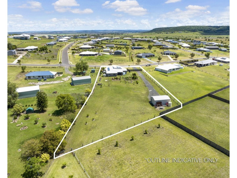 30 Sunshine Way, Kingsthorpe QLD 4400