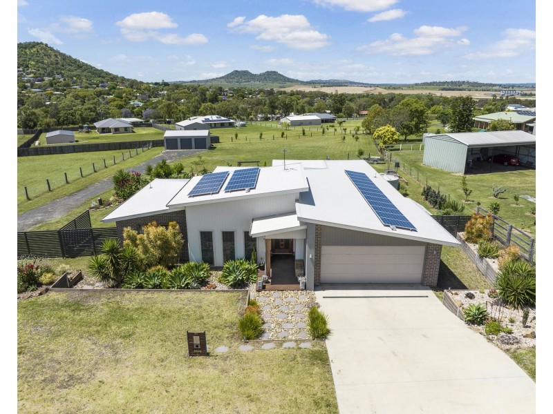 30 Sunshine Way, Kingsthorpe QLD 4400