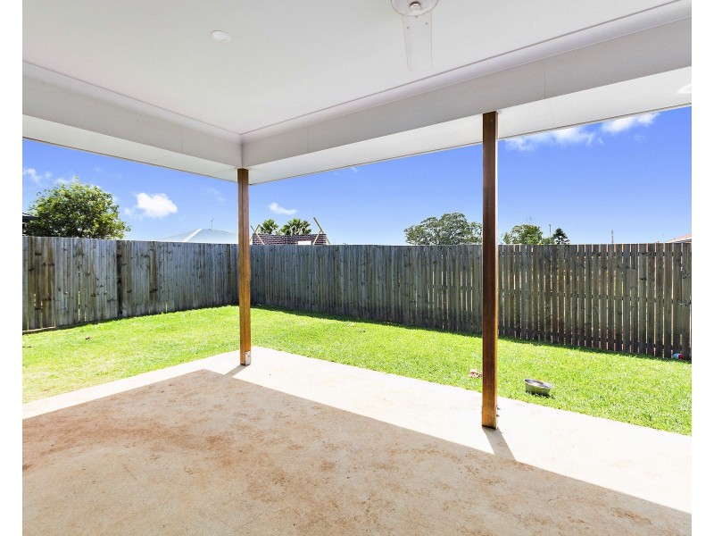 12 Farrer Street, Cranley QLD 4350
