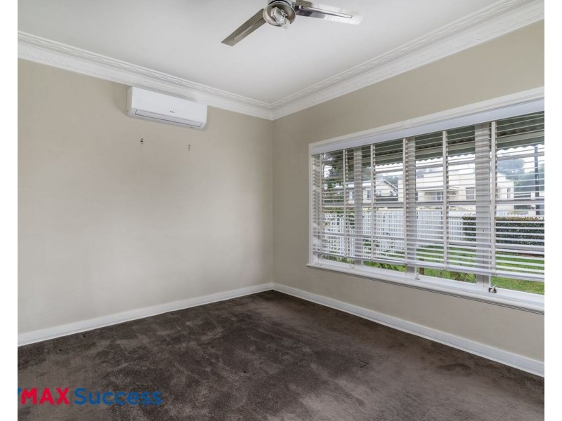 20 Leichhardt Street, Centenary Heights QLD 4350