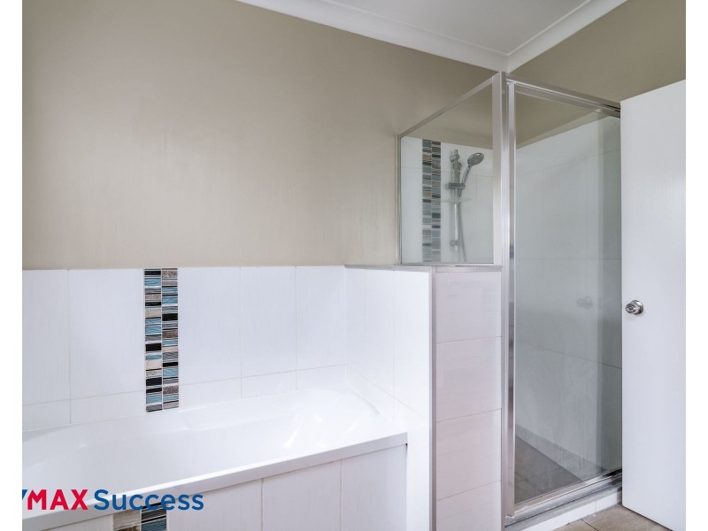 20 Leichhardt Street, Centenary Heights QLD 4350