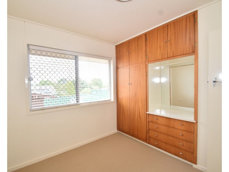 1/24 Wentworth Street, Centenary Heights QLD 4350