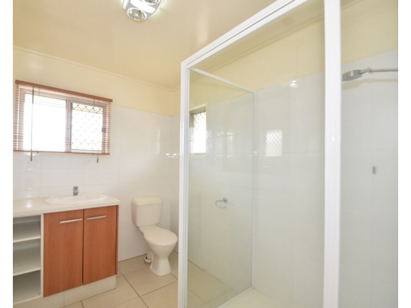 1/24 Wentworth Street, Centenary Heights QLD 4350