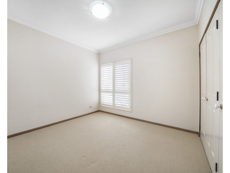 2 Hennenlotter Court, Kearneys Spring QLD 4350
