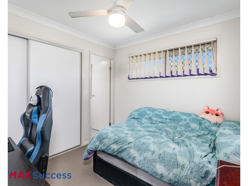 17 Carlin Street, Glenvale QLD 4350