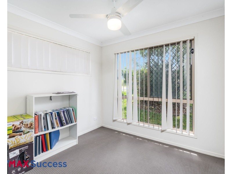 17 Carlin Street, Glenvale QLD 4350