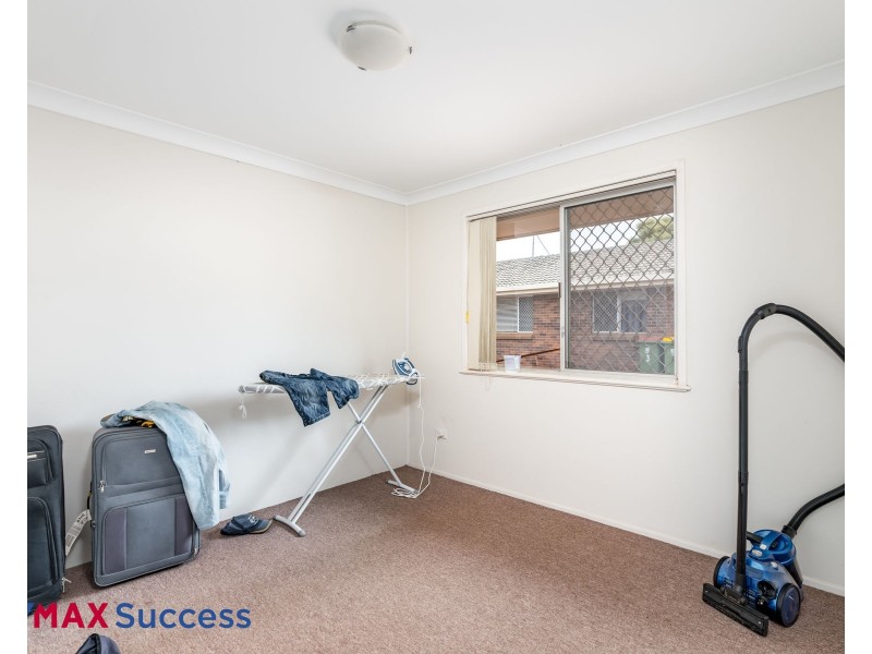 2/24 Warwick Street, Harristown QLD 4350