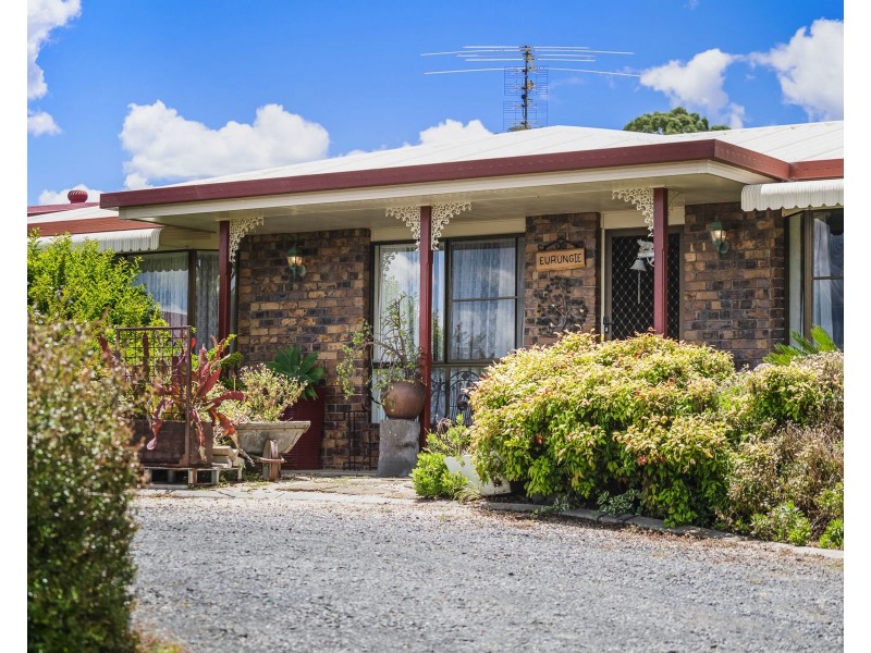 14 Belclaire Drive, Westbrook QLD 4350