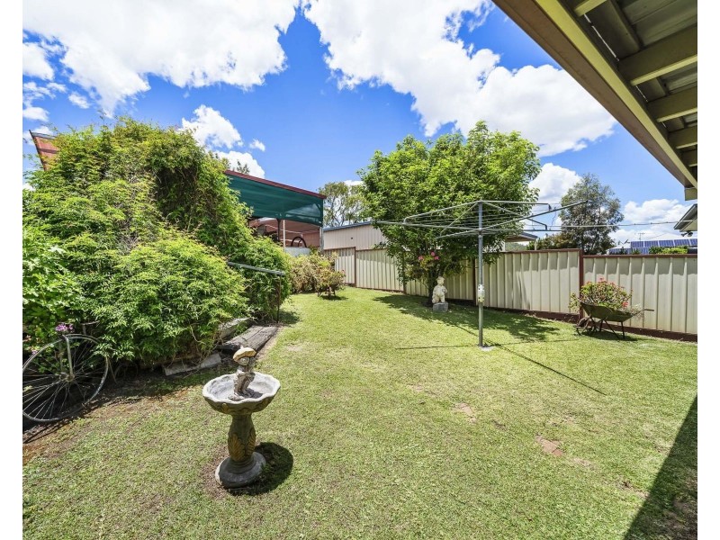 14 Belclaire Drive, Westbrook QLD 4350