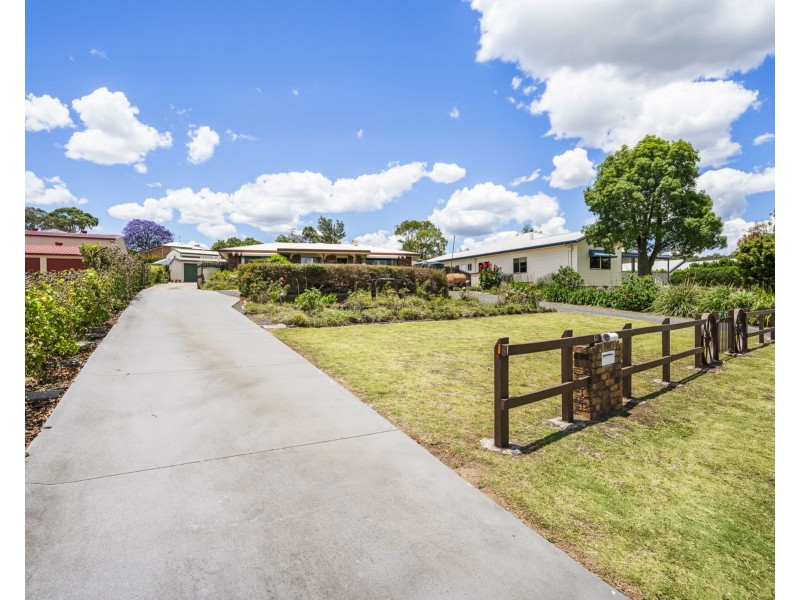 14 Belclaire Drive, Westbrook QLD 4350