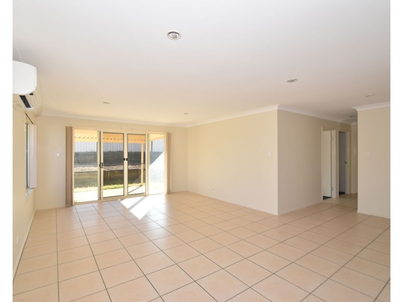 9 Cashmere Street, Harristown QLD 4350
