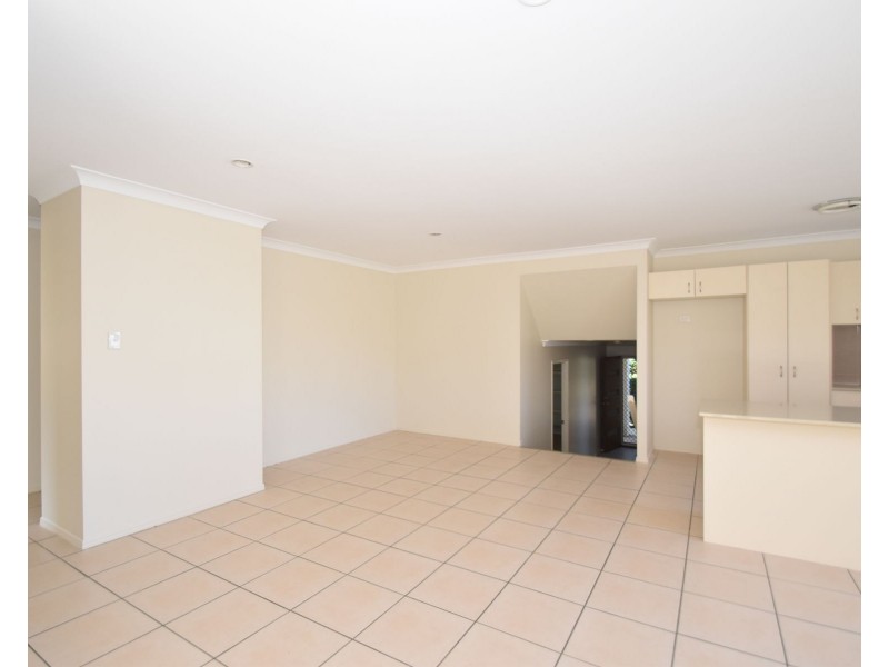 9 Cashmere Street, Harristown QLD 4350
