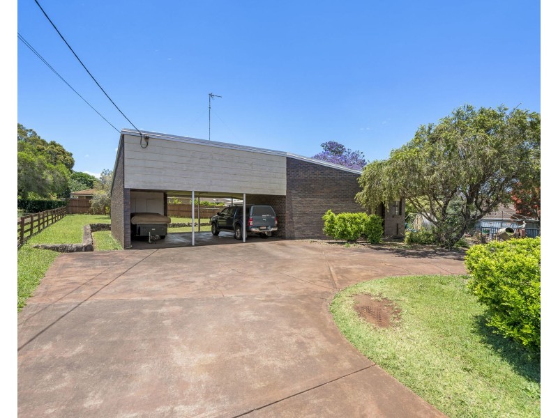 1-3/2 Cullen Court, Rockville QLD 4350