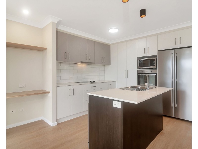 1/1A Lendrum Street, Newtown QLD 4350