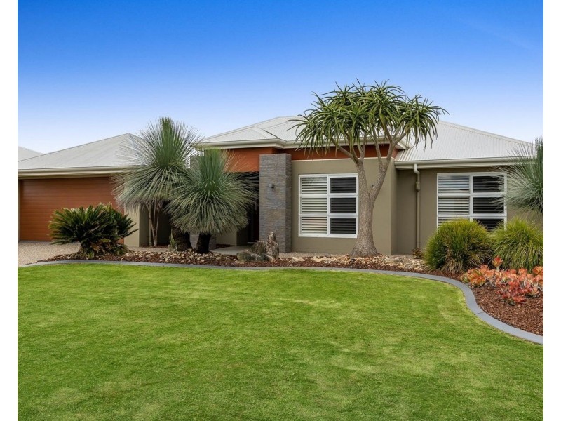 5 Argus Court, Middle Ridge QLD 4350
