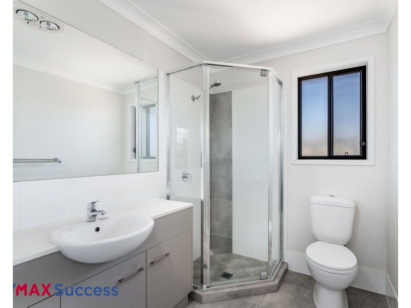 8/28 Ellis Street, Wilsonton QLD 4350