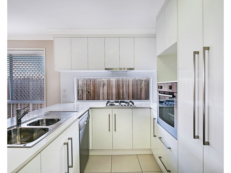 4/10 Furness Court, Kearneys Spring QLD 4350