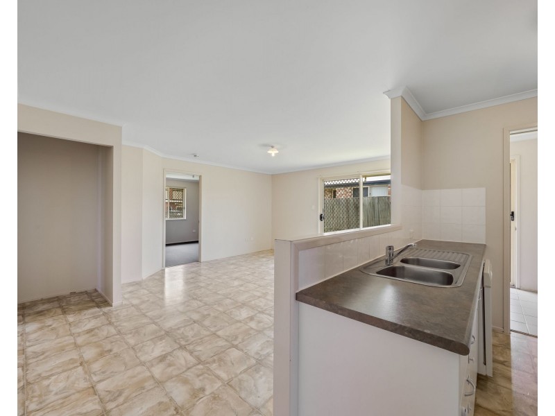 7 Todd Court, Kearneys Spring QLD 4350