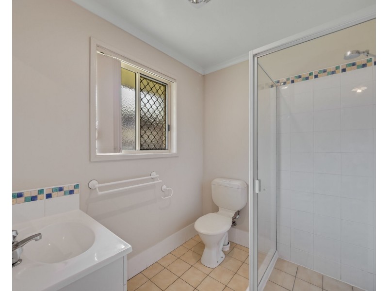 7 Todd Court, Kearneys Spring QLD 4350