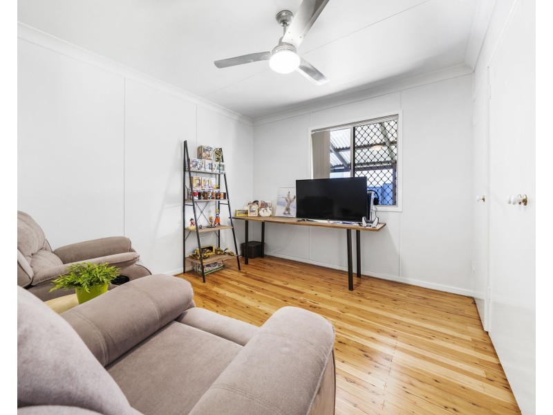 328 Bridge Street, Newtown QLD 4350