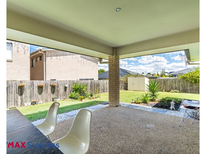 8 Sweeney Street, Kearneys Spring QLD 4350