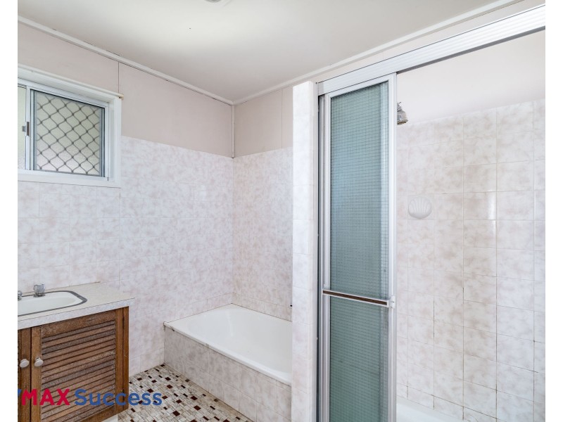 374 Bridge Street, Wilsonton QLD 4350