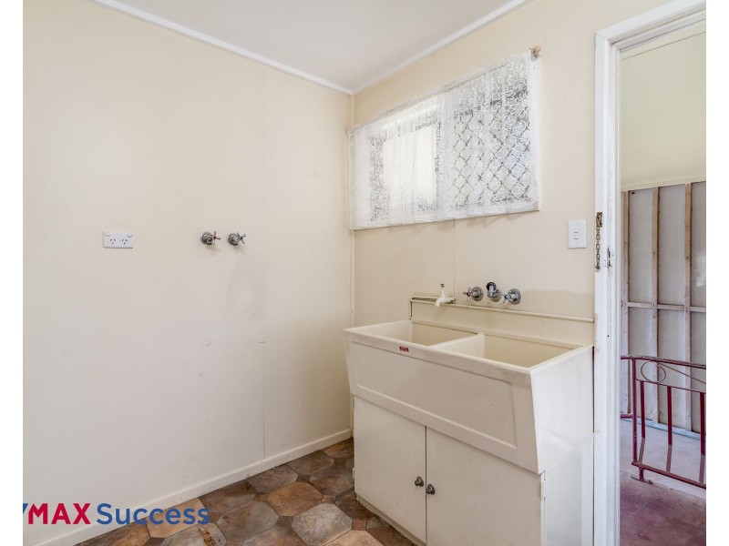 374 Bridge Street, Wilsonton QLD 4350