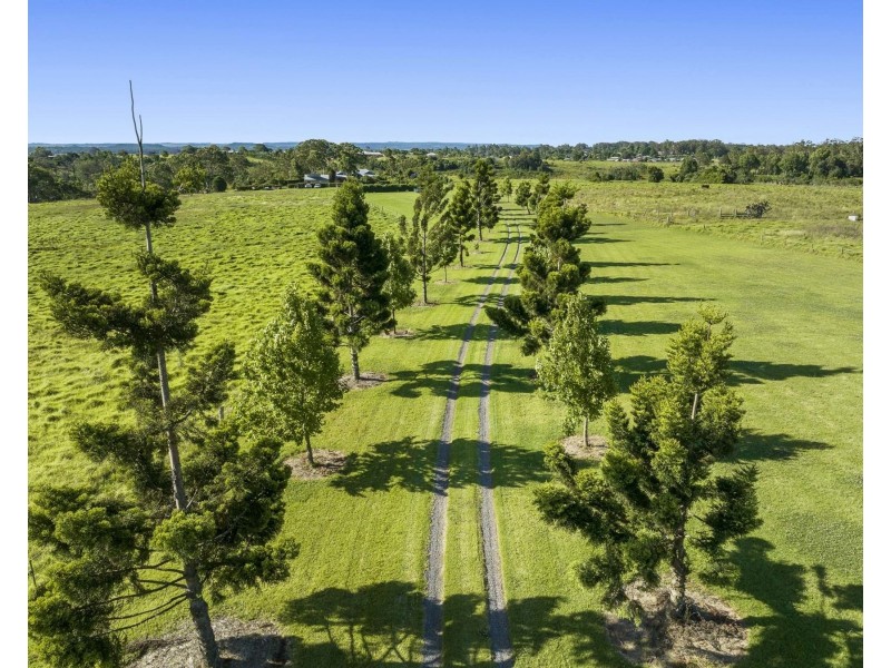 80 Lawrence Road, Highfields QLD 4352