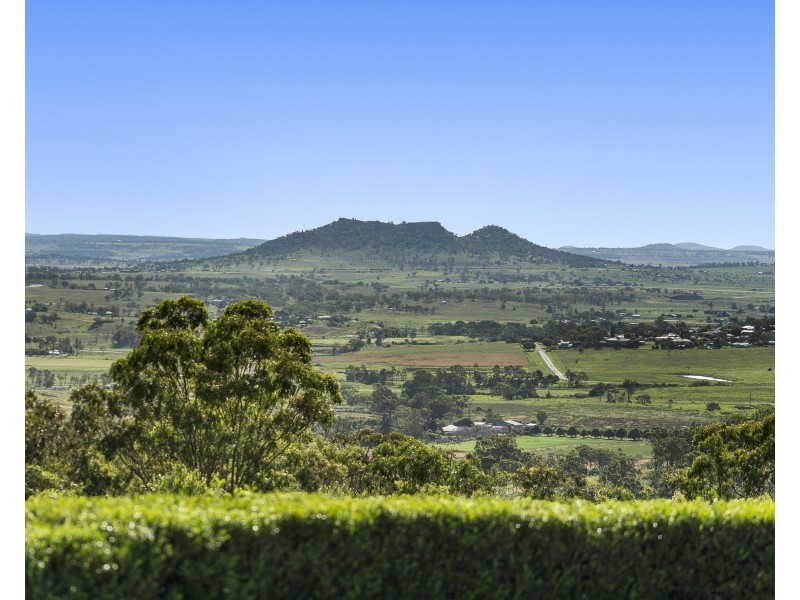 80 Lawrence Road, Highfields QLD 4352