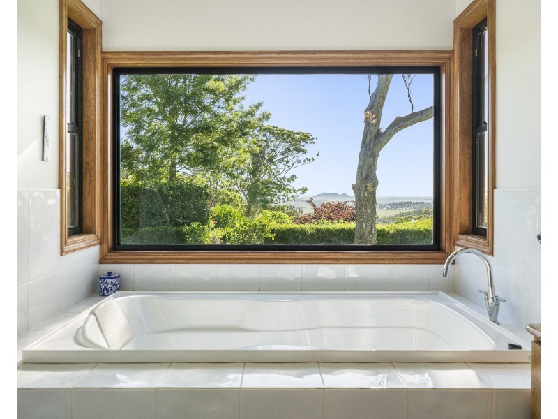 80 Lawrence Road, Highfields QLD 4352