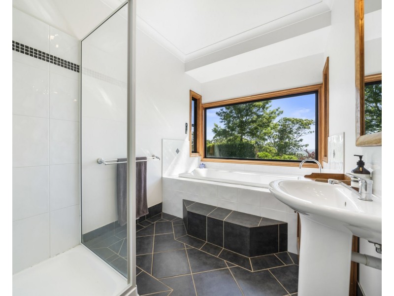 80 Lawrence Road, Highfields QLD 4352