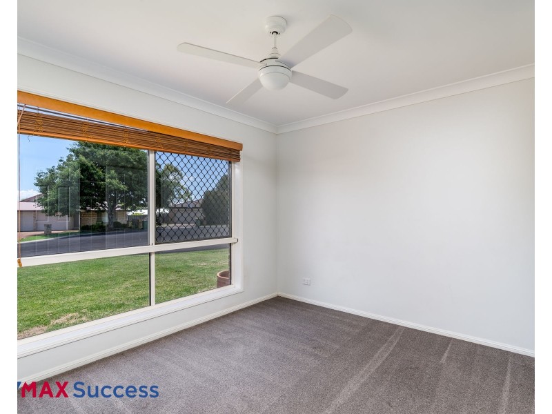 6 Mengel Court, Middle Ridge QLD 4350