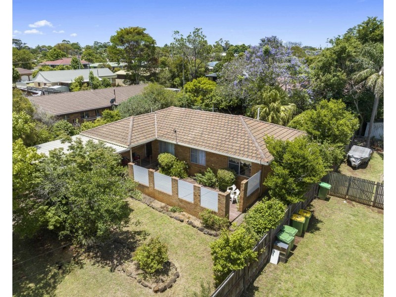 10 Marigold Street, Centenary Heights QLD 4350