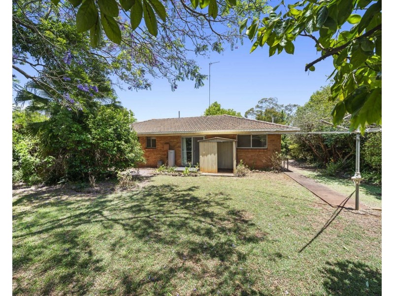 10 Marigold Street, Centenary Heights QLD 4350