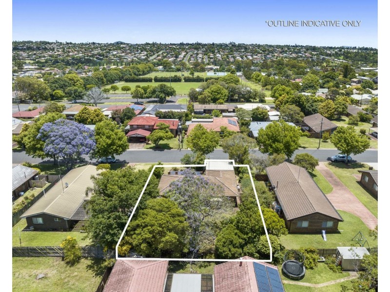 10 Marigold Street, Centenary Heights QLD 4350