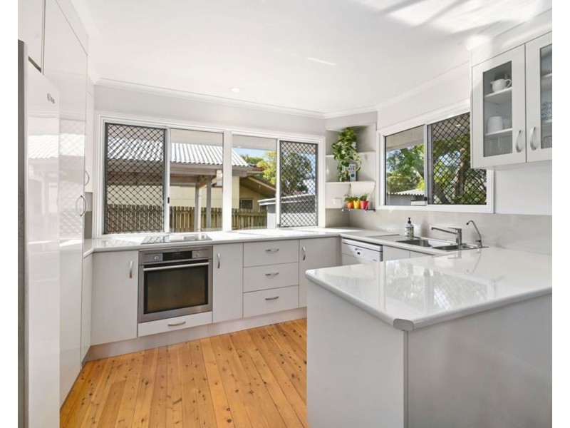 28 Hampton Street, Newtown QLD 4350